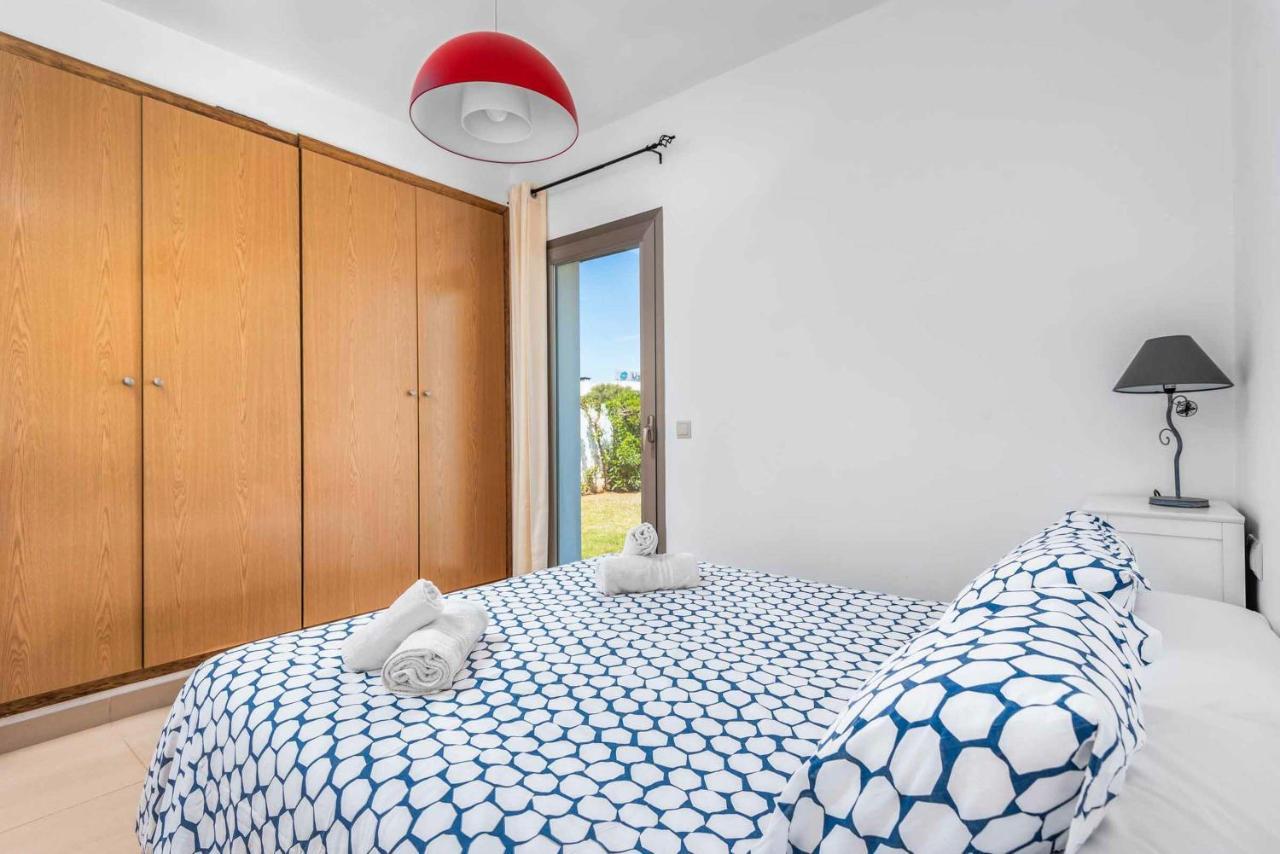 Villa Perez Cala'N Bosch  Extérieur photo