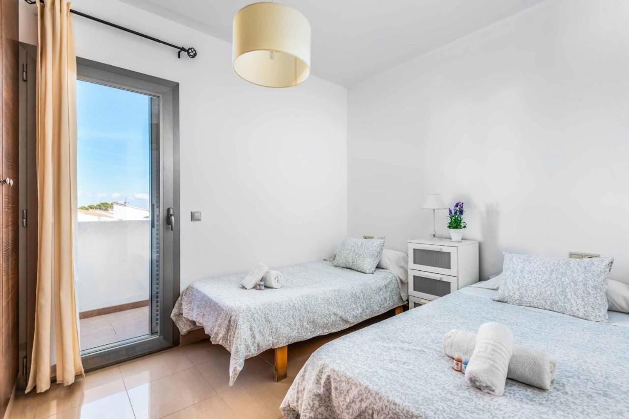 Villa Perez Cala'N Bosch  Extérieur photo